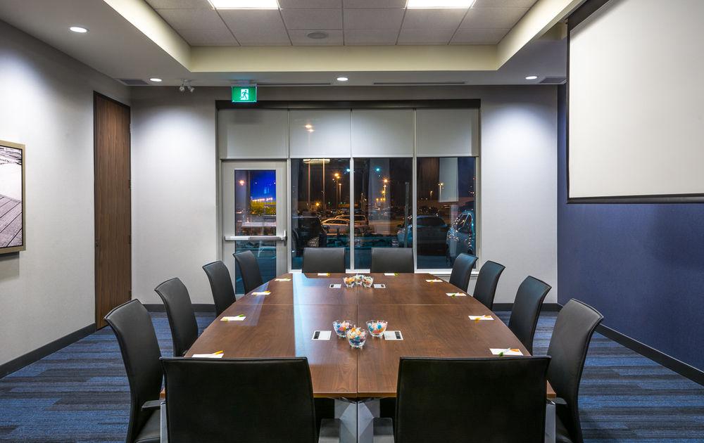 Courtyard By Marriott Winnipeg Airport Εξωτερικό φωτογραφία
